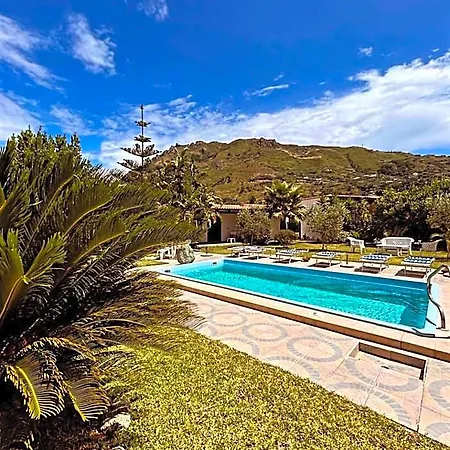 Vacanze Le Buganville 3*